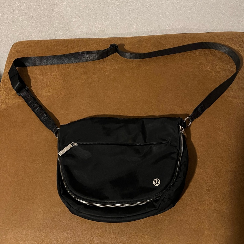 Lululemon Festival Crossbody Older Model